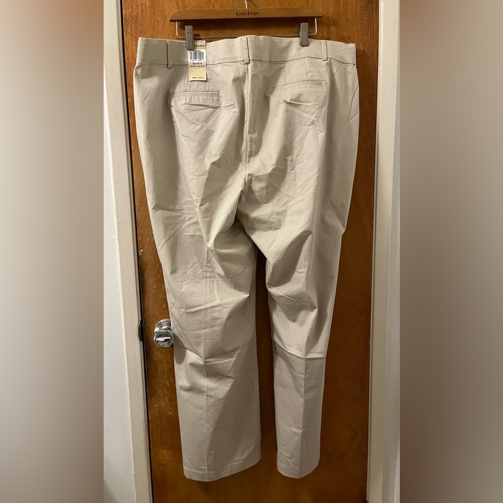 Light stone Dockers Khaki Diem women’s Metro Trouser pants 22W reg. length NWT - Picture 3 of 10